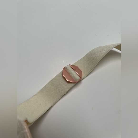 OMNIA Paratus FlexyWire Bra in PEARL T-Shirt Full Coverage 30H - Picture 5 of 13